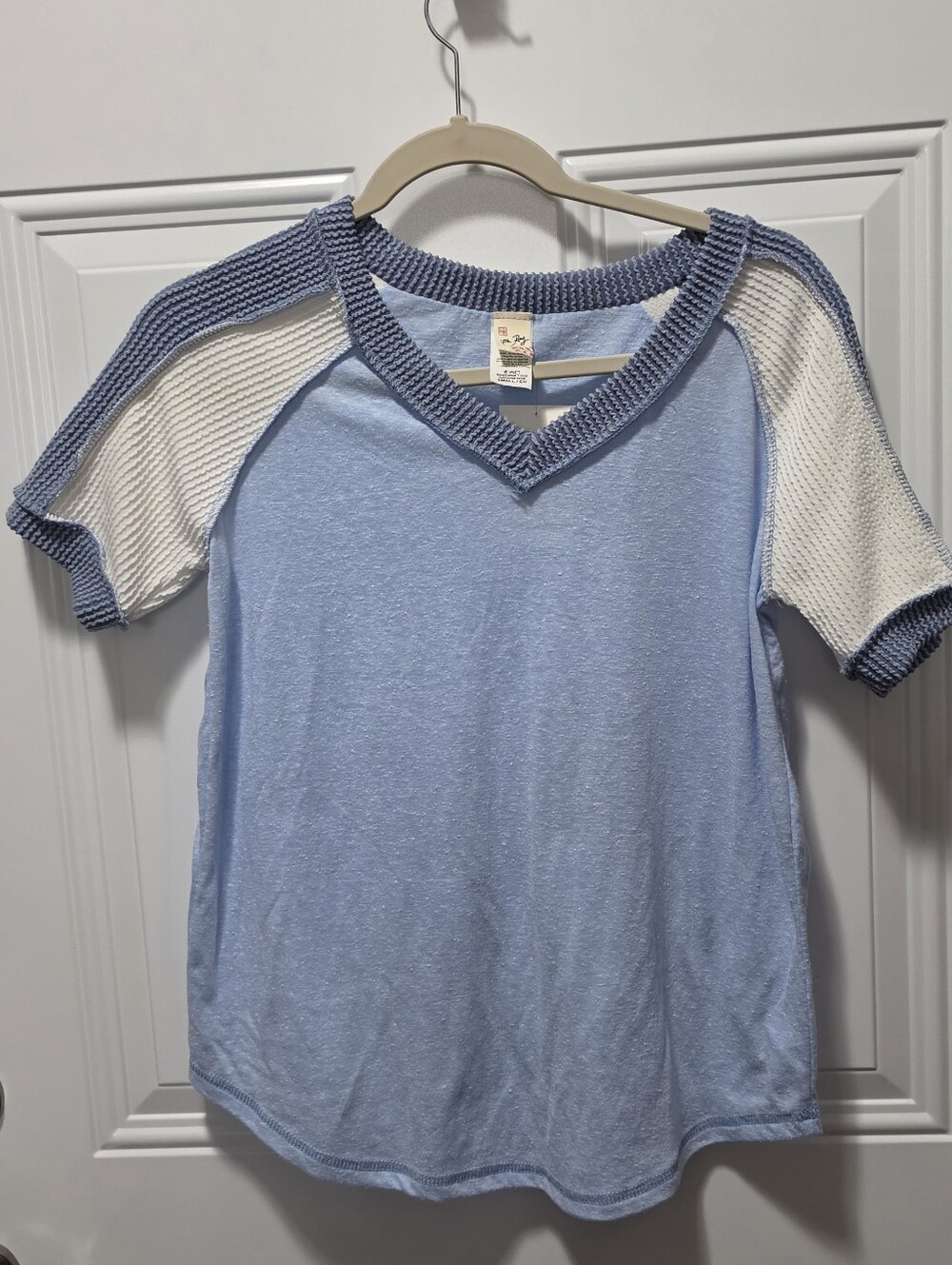 Light Blue Knit Trim V-Neck Tee with White Sleeves
